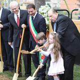 thomas-monson-shovel-kids-rome-temple-groundbreaking1.jpg